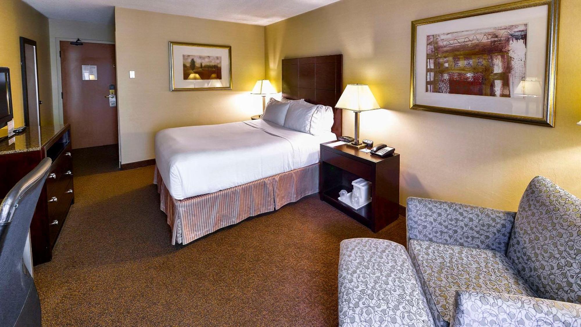 Quality Inn Сен-Жан-сюр-Ришелье Экстерьер фото