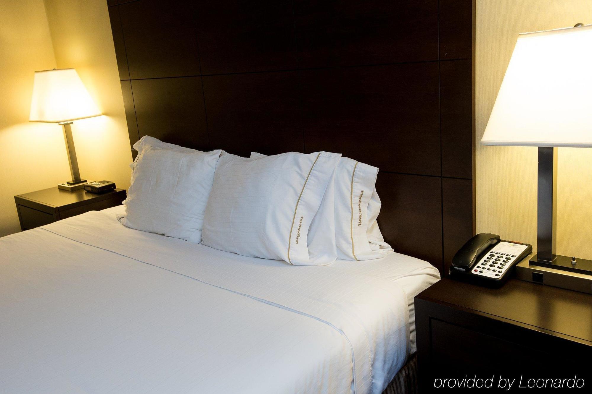 Quality Inn Сен-Жан-сюр-Ришелье Экстерьер фото